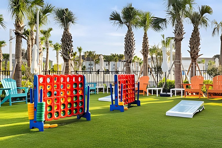 7 Bd / 5.5 Ba / Sleeps 20 / Windsor Cay Resort