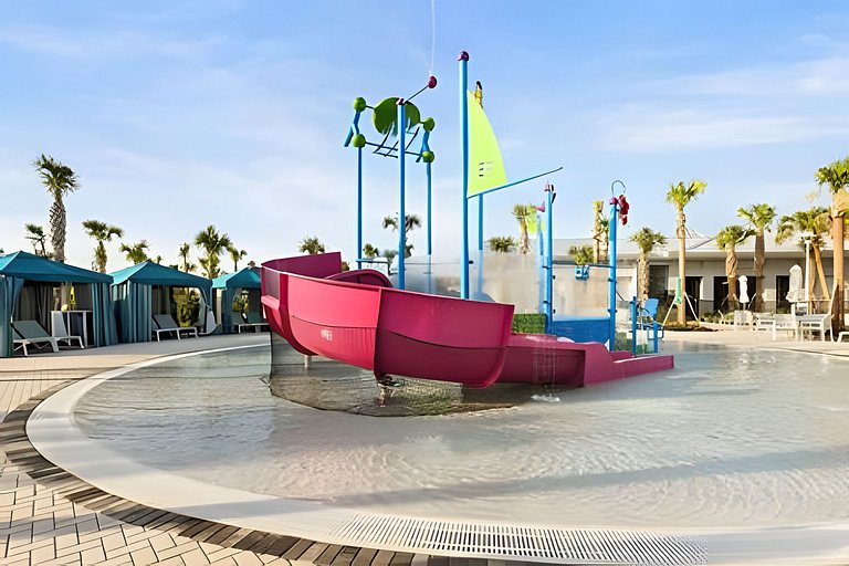 7 Bd / 5.5 Ba / Sleeps 20 / Windsor Cay Resort