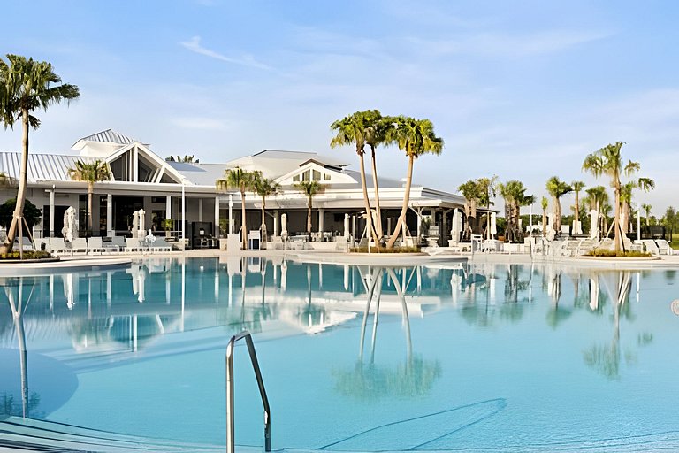 7 Bd / 5.5 Ba / Sleeps 20 / Windsor Cay Resort