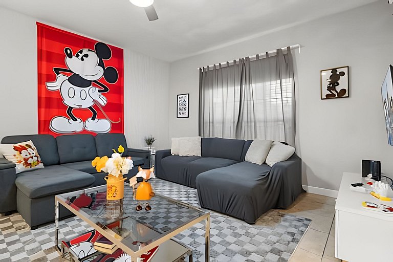 04 Bd / 03 Ba / Sleeps 08 / Storey Lake Resort