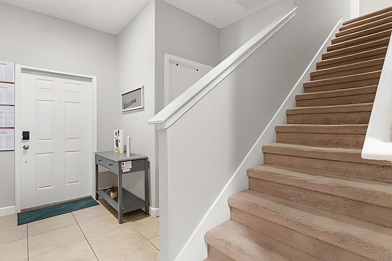 04 Bd / 03 Ba / Sleeps 08 / Storey Lake Resort