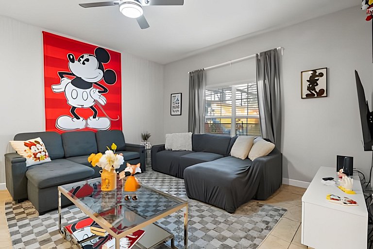 04 Bd / 03 Ba / Sleeps 08 / Storey Lake Resort