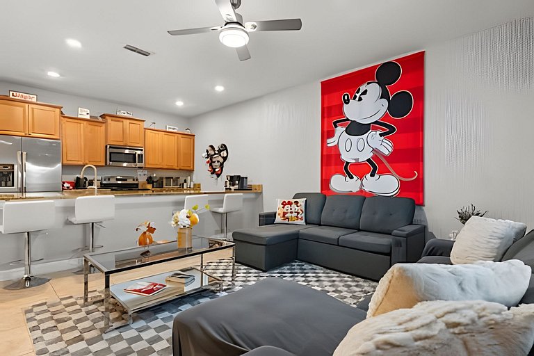 04 Bd / 03 Ba / Sleeps 08 / Storey Lake Resort