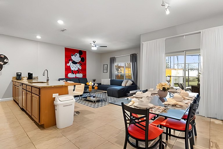 04 Bd / 03 Ba / Sleeps 08 / Storey Lake Resort