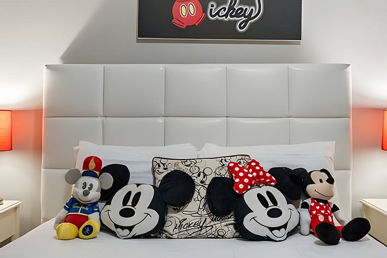 04 Bd / 03 Ba / Sleeps 08 / Storey Lake Resort