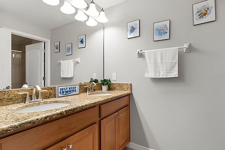 04 Bd / 03 Ba / Sleeps 08 / Storey Lake Resort