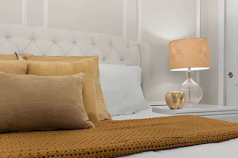 7 Bd / 5.5 Ba / Windsor Cay Resort/ Sleeps 20