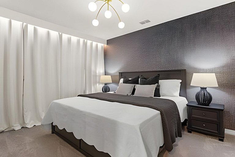 7 Bd / 5.5 Ba / Windsor Cay Resort/ Sleeps 20