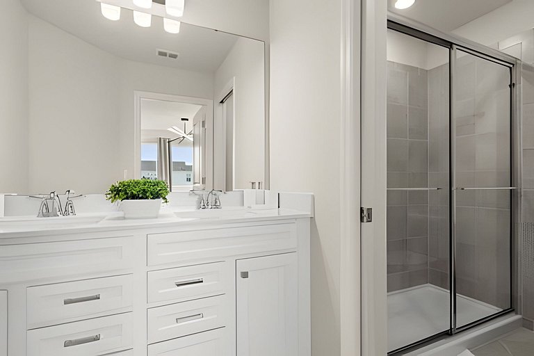 7 Bd / 5.5 Ba / Windsor Cay Resort/ Sleeps 20