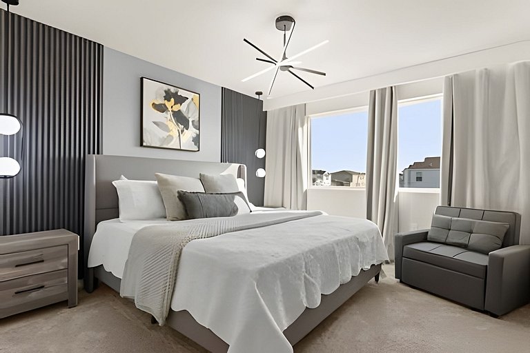 7 Bd / 5.5 Ba / Windsor Cay Resort/ Sleeps 20