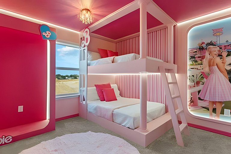 7 Bd / 5.5 Ba / Windsor Cay Resort/ Sleeps 20