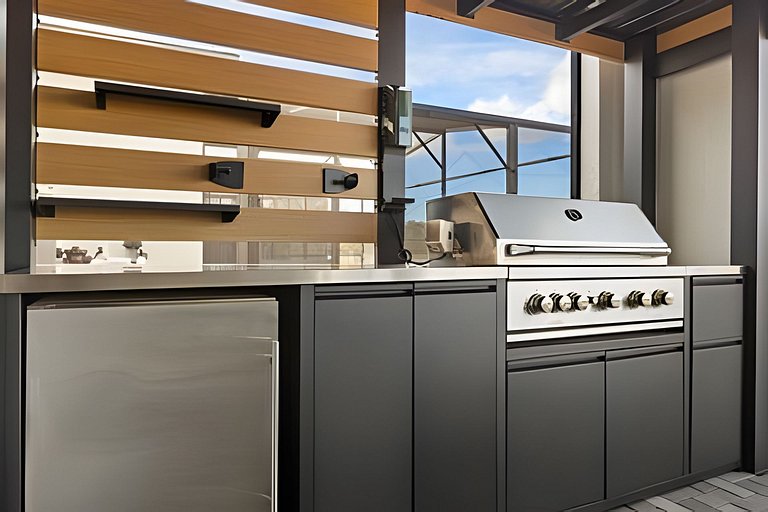 7 Bd / 5.5 Ba / Windsor Cay Resort/ Sleeps 20