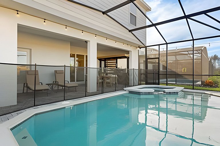 7 Bd / 5.5 Ba / Windsor Cay Resort/ Sleeps 20