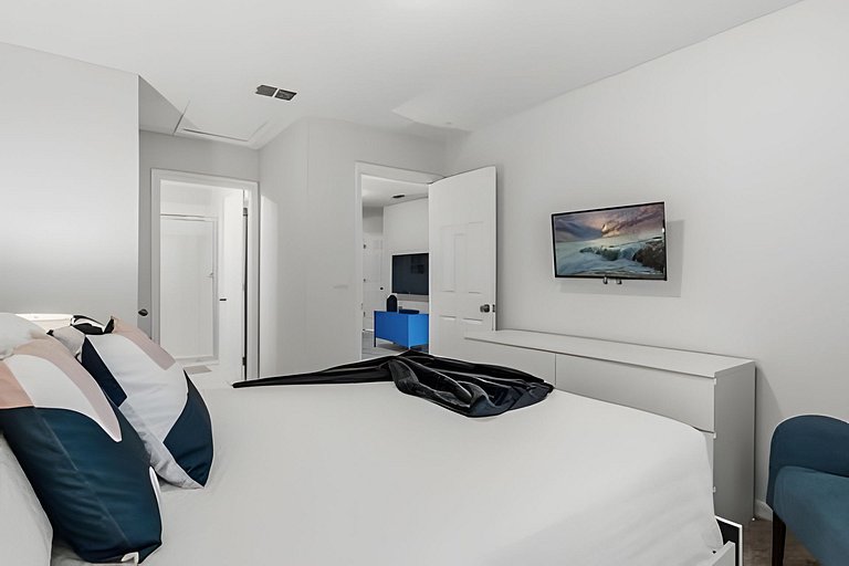 4 Bd / 4,5 Ba / Sleeps 08/ Solara Resort