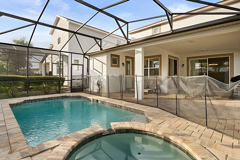 6 Bd / 4,5 Ba / Sleeps 18/ Solara Resort