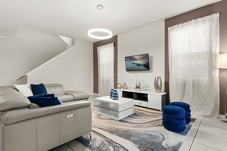 6 Bd / 4,5 Ba / Sleeps 18/ Solara Resort