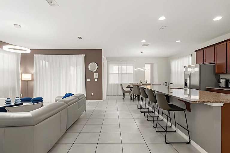 6 Bd / 4,5 Ba / Sleeps 18/ Solara Resort