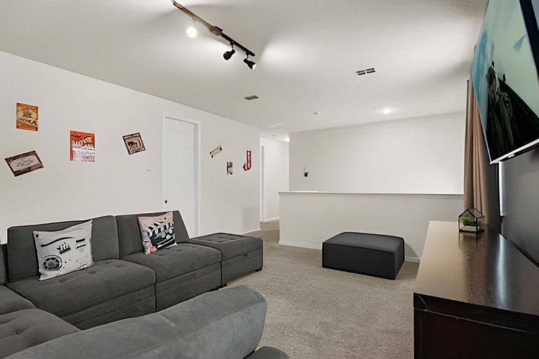 6 Bd / 4,5 Ba / Sleeps 18/ Solara Resort