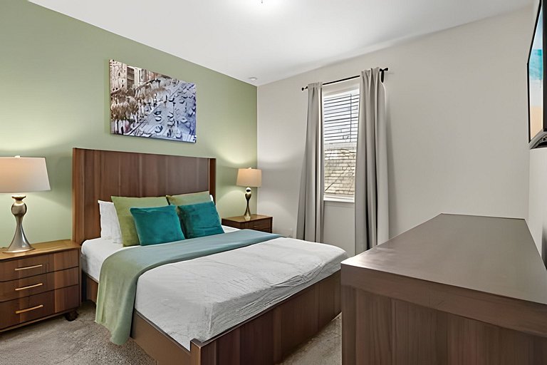 6 Bd / 4,5 Ba / Sleeps 18/ Solara Resort