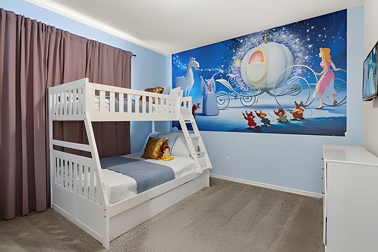 6 Bd / 4,5 Ba / Sleeps 18/ Solara Resort