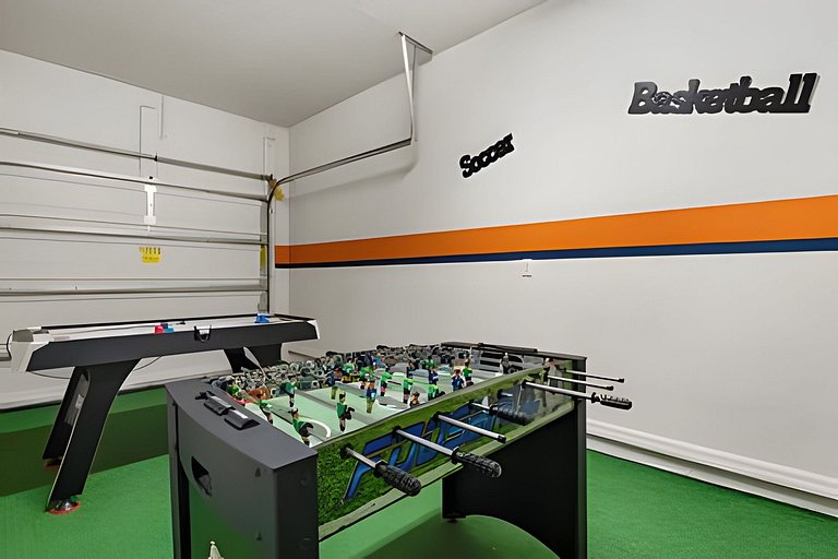 6 Bd / 4,5 Ba / Sleeps 18/ Solara Resort