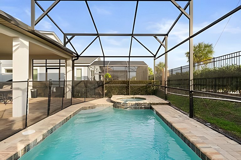 6 Bd / 4,5 Ba / Sleeps 18/ Solara Resort