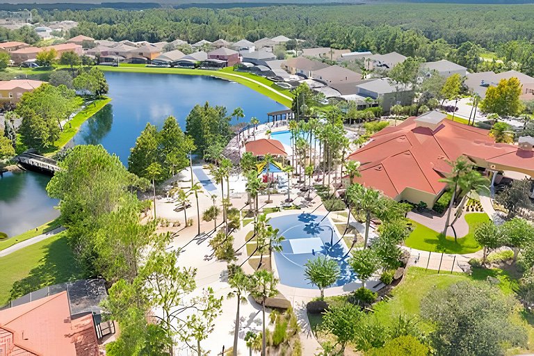 3 Bd / 2,5 Ba / Sleeps 08/ Terra Verde Resort