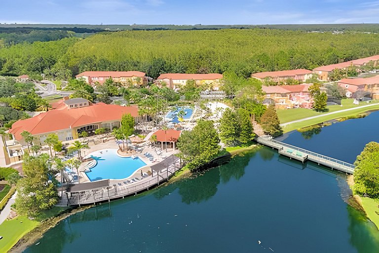 3 Bd / 2,5 Ba / Sleeps 08/ Terra Verde Resort