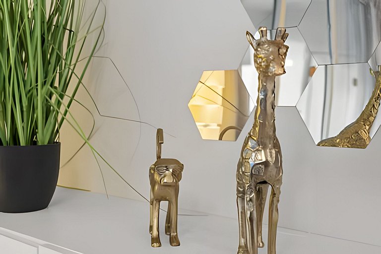 5 Bd / 4.5 Ba / Sleeps 11/ Windsor Island Resort