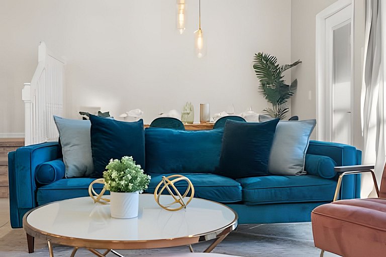 5 Bd / 4.5 Ba / Sleeps 11/ Windsor Island Resort