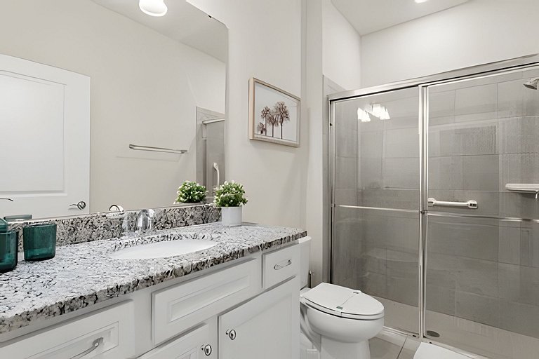 5 Bd / 4.5 Ba / Sleeps 12/ Windsor Island Resort