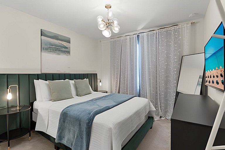 5 Bd / 4.5 Ba / Sleeps 12/ Windsor Island Resort