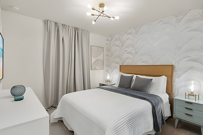 5 Bd / 4.5 Ba / Sleeps 12/ Windsor Island Resort