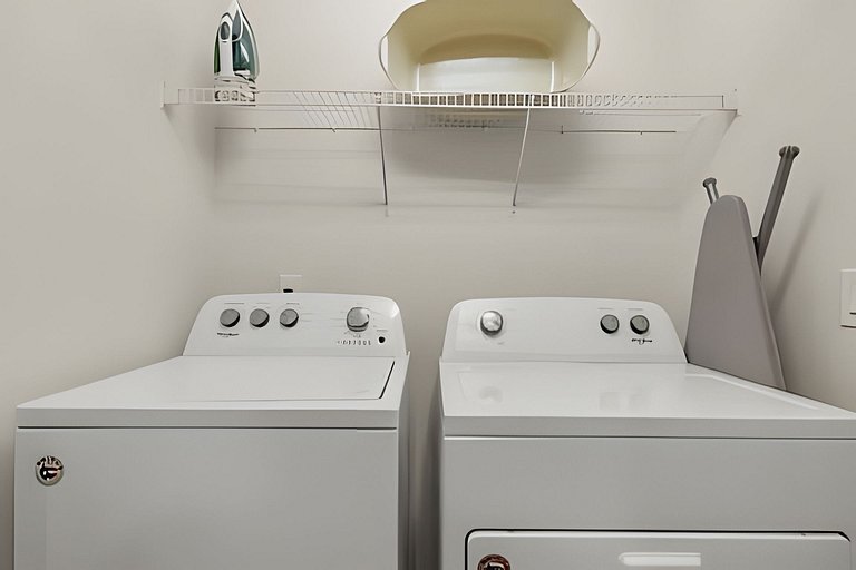 5 Bd / 4.5 Ba / Sleeps 11/ Windsor Island Resort