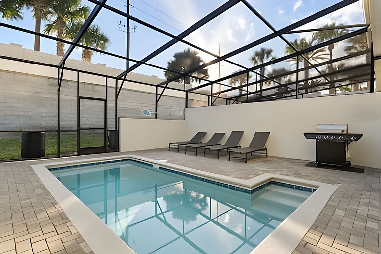 5 Bd / 4.5 Ba / Sleeps 12/ Windsor Island Resort