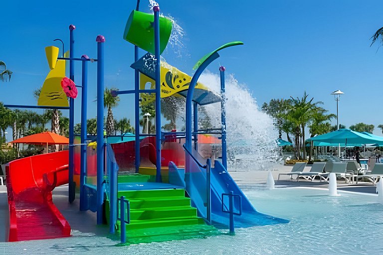 5 Bd / 4.5 Ba / Sleeps 12/ Windsor Island Resort