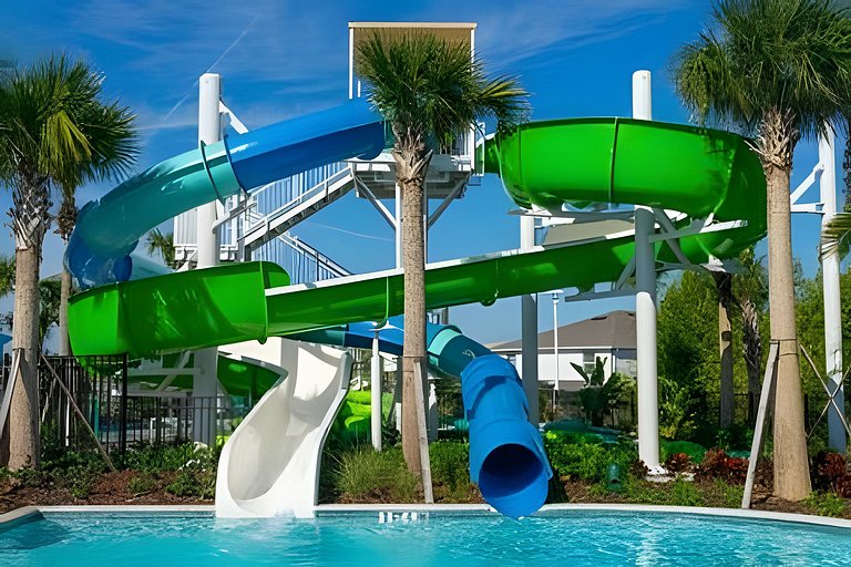 5 Bd / 4.5 Ba / Sleeps 12/ Windsor Island Resort