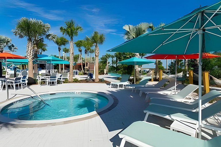 5 Bd / 4.5 Ba / Sleeps 12/ Windsor Island Resort