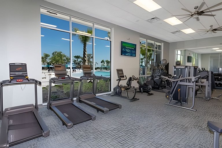 5 Bd / 4.5 Ba / Sleeps 12/ Windsor Island Resort