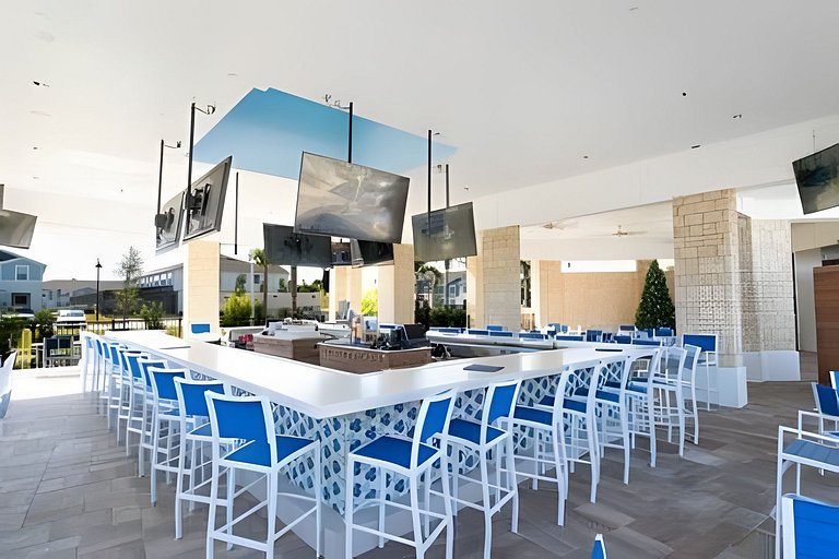 5 Bd / 4.5 Ba / Sleeps 12/ Windsor Island Resort