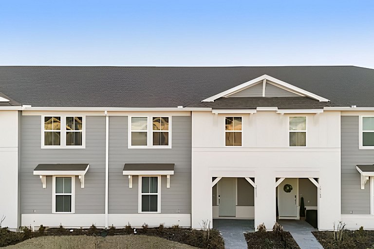 5 Bd / 4.5 Ba / Sleeps 14 / Windsor Cay Resort