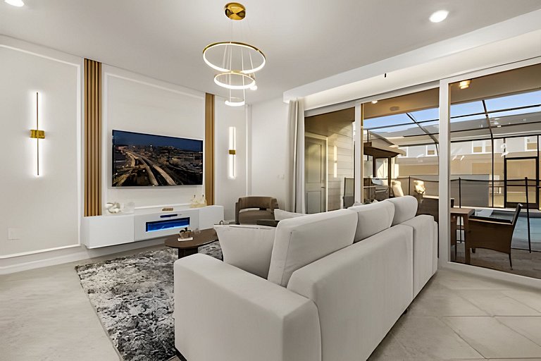 5 Bd / 4.5 Ba / Sleeps 14 / Windsor Cay Resort