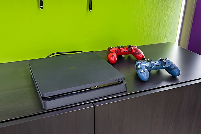 5 Bd / 4.5 Ba / Sleeps 14 / Windsor Cay Resort