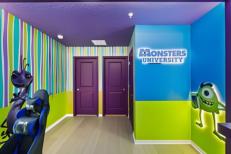 5 Bd / 4.5 Ba / Sleeps 14 / Windsor Cay Resort