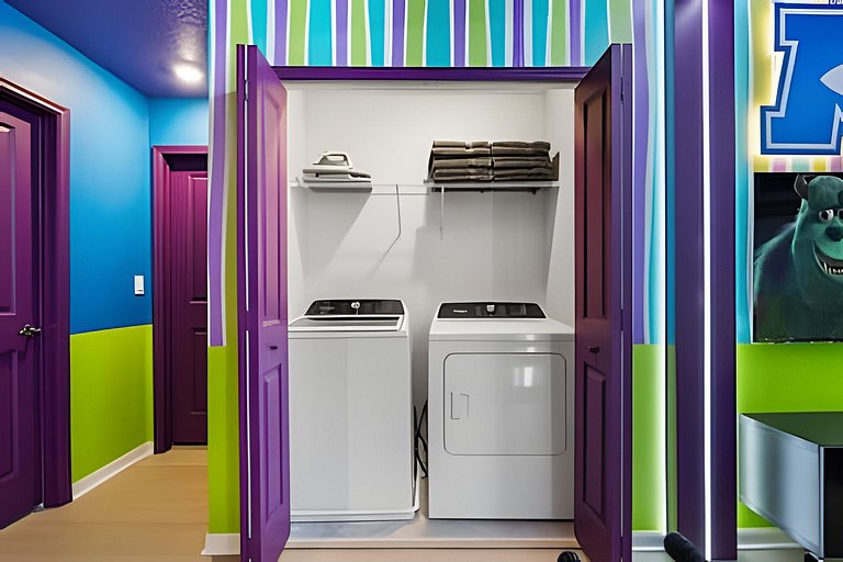 5 Bd / 4.5 Ba / Sleeps 14 / Windsor Cay Resort