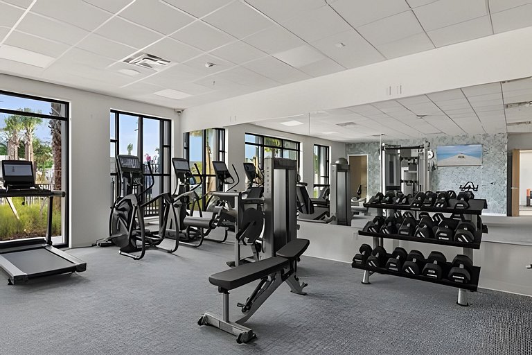 5 Bd / 4.5 Ba / Sleeps 14 / Windsor Cay Resort