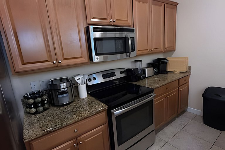 4 Bd / 3 Ba / Sleeps 11/ Storey Lake Resort