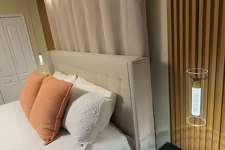 4 Bd / 3 Ba / Sleeps 11/ Storey Lake Resort