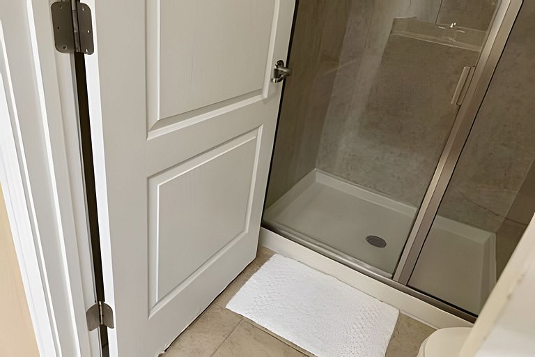 4 Bd / 3 Ba / Sleeps 11/ Storey Lake Resort