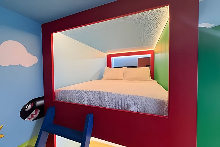 4 Bd / 3 Ba / Sleeps 11/ Storey Lake Resort